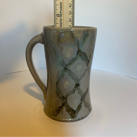 Glazed pottery coffee mug, pastel colors 5 1/2”, diamond pattern painted - Picture 7 of 12
